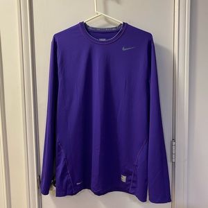 ITEM: NIKE DRI-FIT LONG SLEEVE
SIZE: MEN’S LARGE